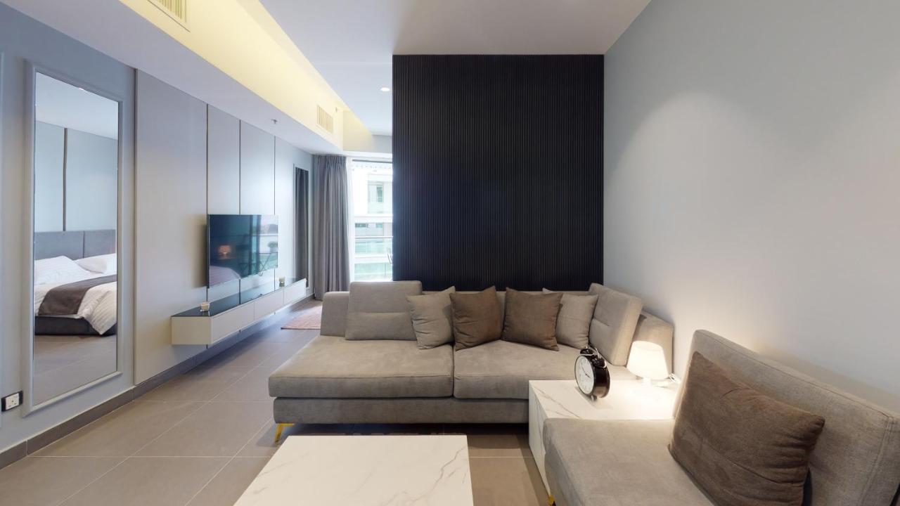 Al Fares Luxury Furnished Apartment-Damac Tower Экстерьер фото