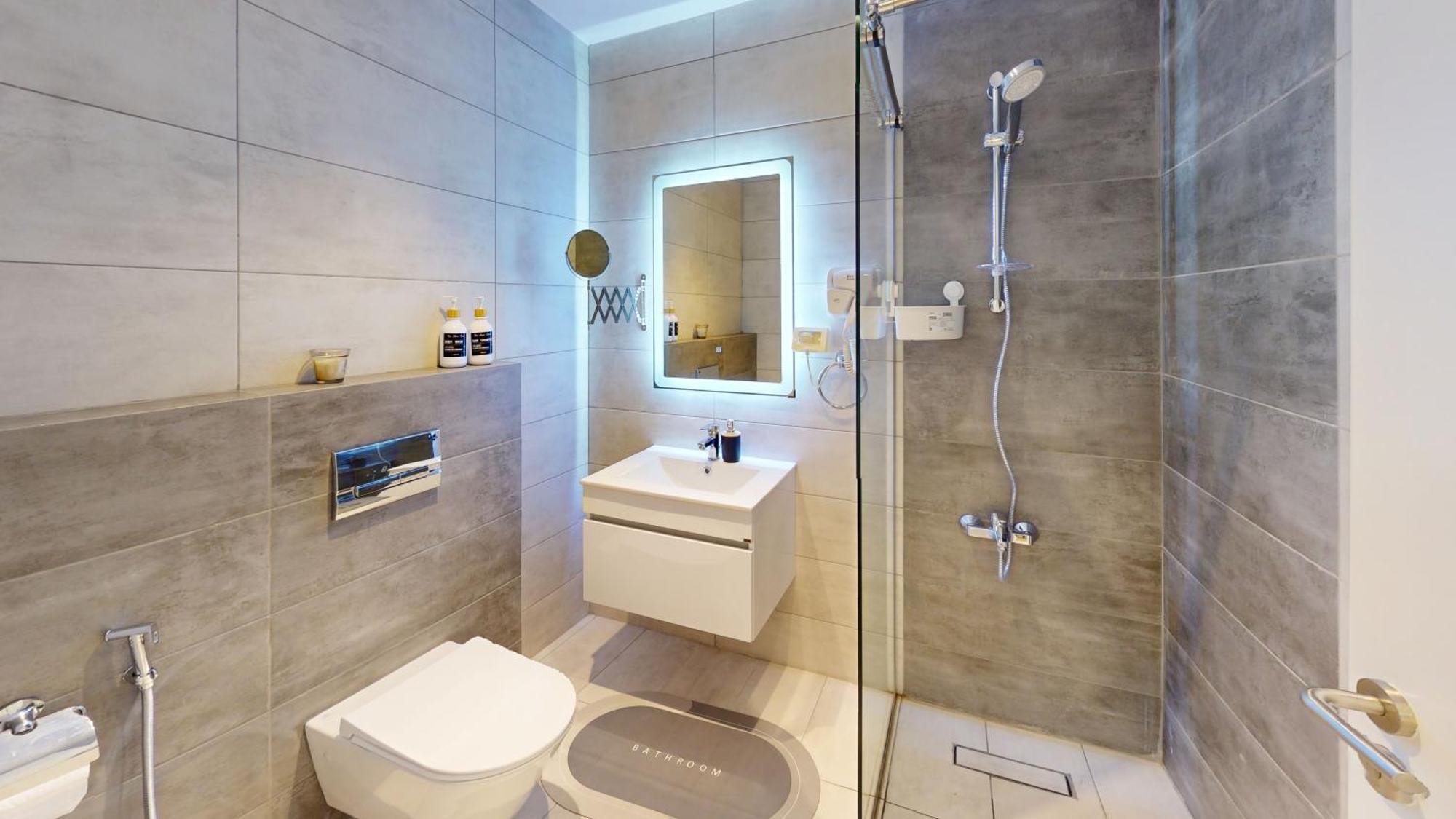 Al Fares Luxury Furnished Apartment-Damac Tower Экстерьер фото