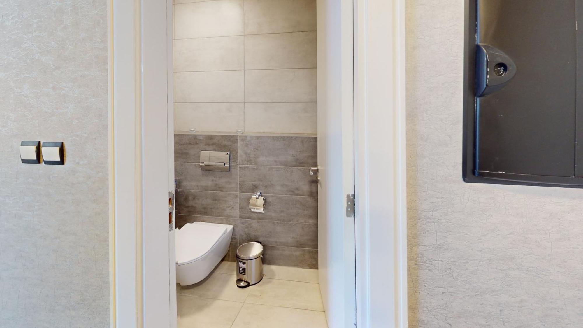Al Fares Luxury Furnished Apartment-Damac Tower Экстерьер фото
